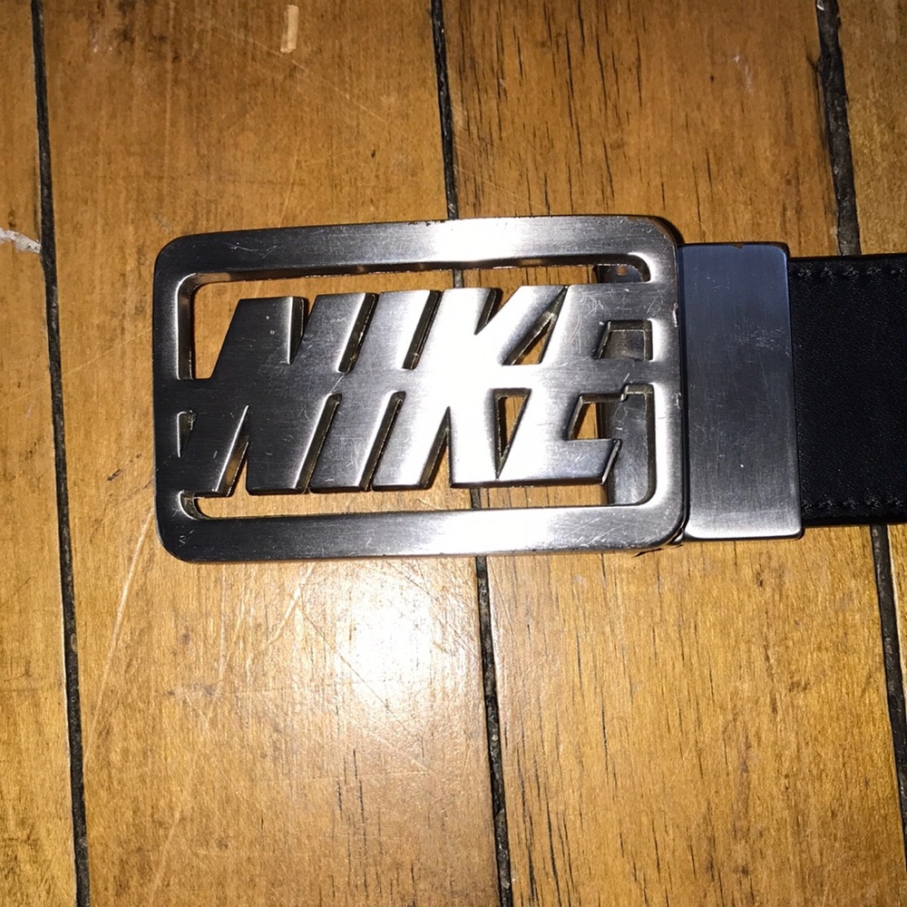 Nike Leather Belt with Silver Tone Logo Buckle